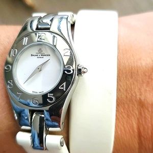 Original Baume & Mercier stainless steel Linea watch with 4 different straps